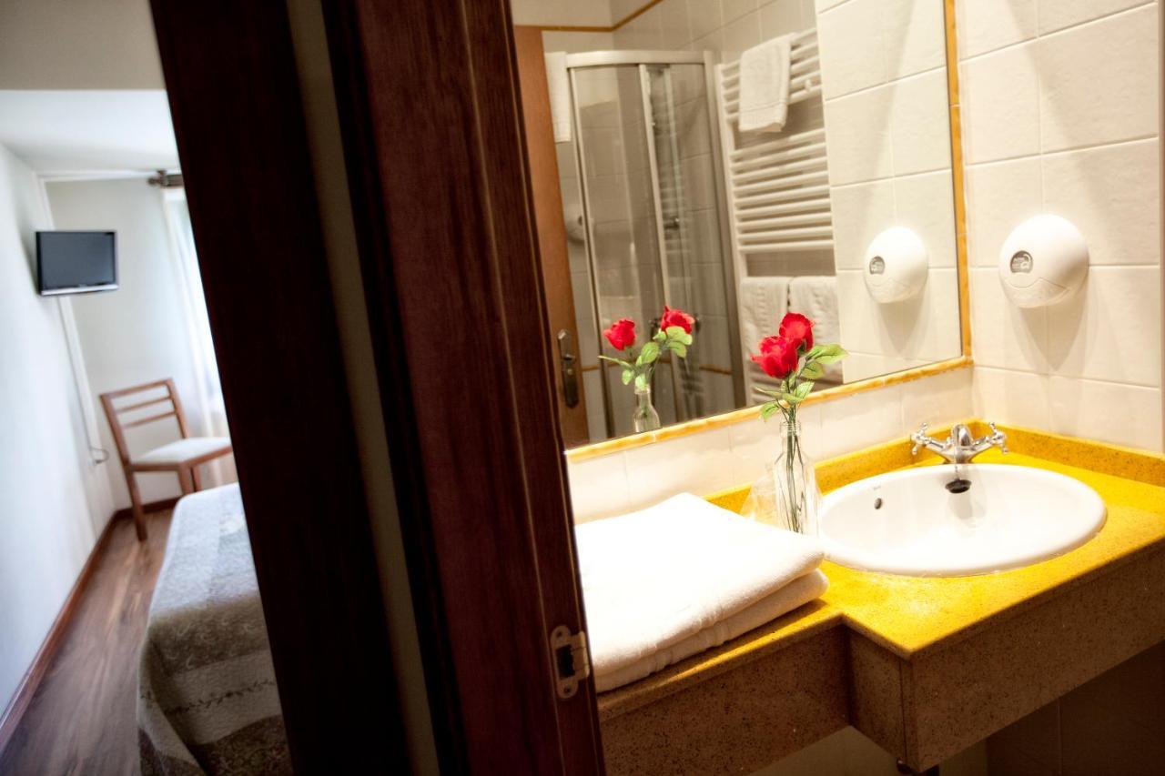 Hotel Covadonga Onís Extérieur photo