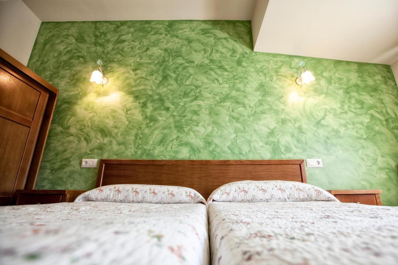 Hotel Covadonga Onís Extérieur photo