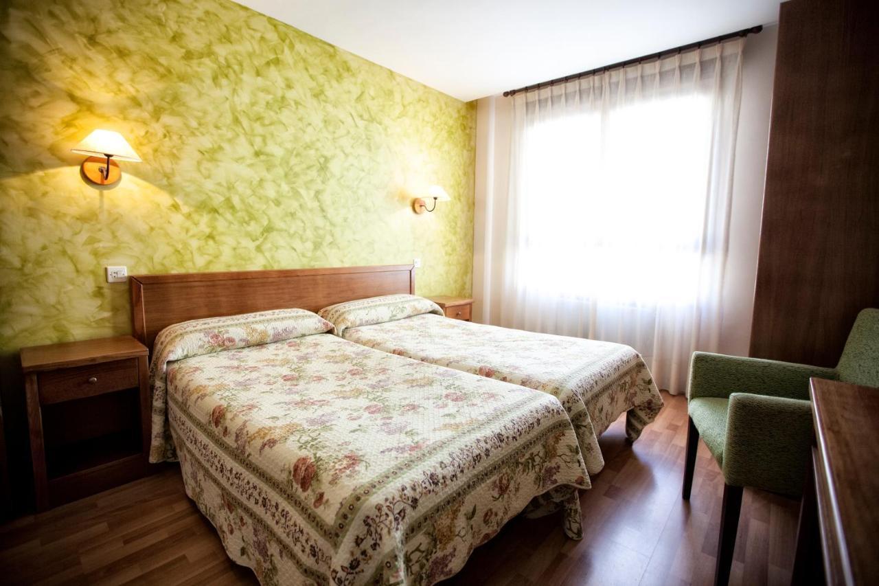 Hotel Covadonga Onís Extérieur photo