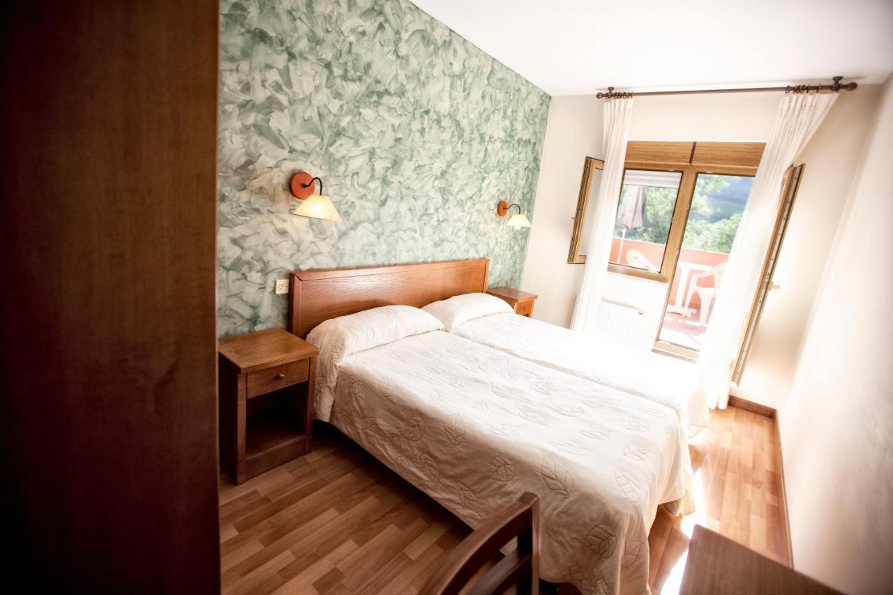 Hotel Covadonga Onís Extérieur photo
