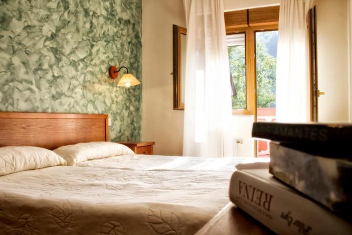 Hotel Covadonga Onís Extérieur photo